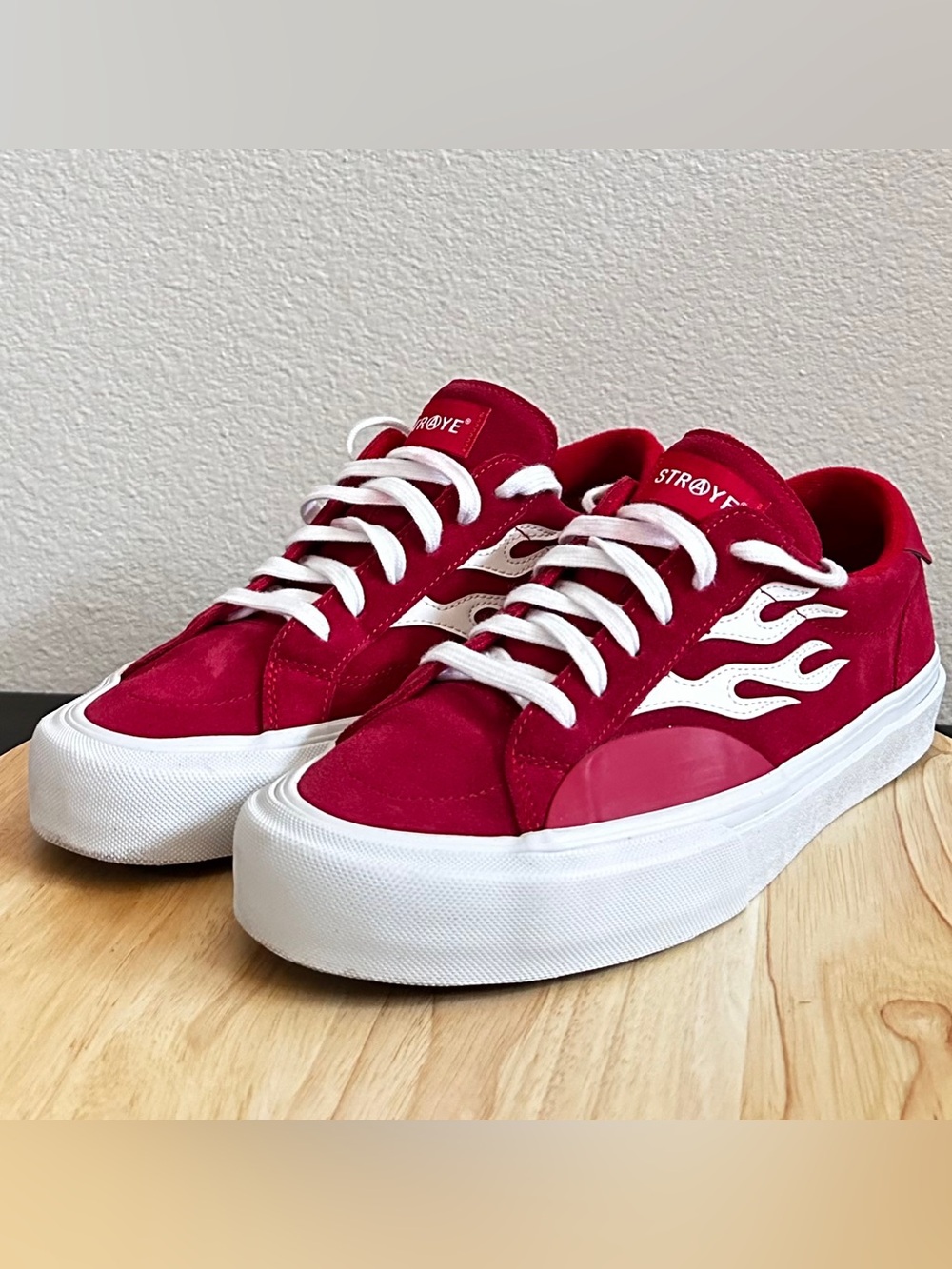 STRAYE Logan Red White Flame Suede Sneakers Size 10.5